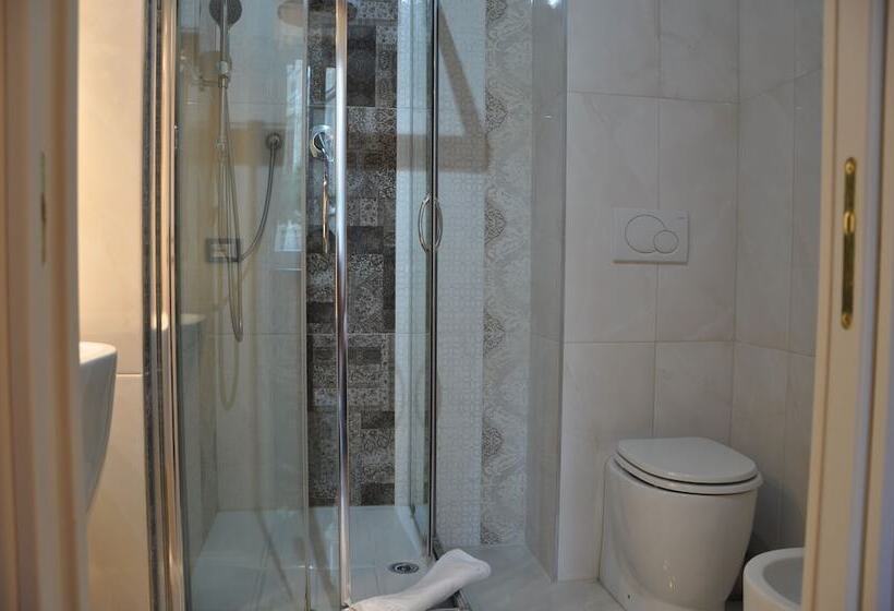 Люкс с гидромассажем, Navona Nice Room