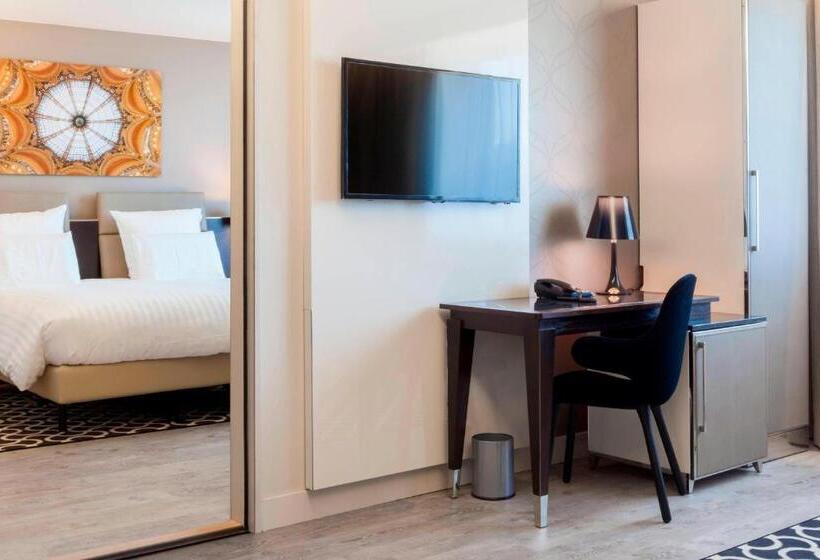 Номер Superior Вид на Город, Ac Hotel Paris Porte Maillot By Marriott