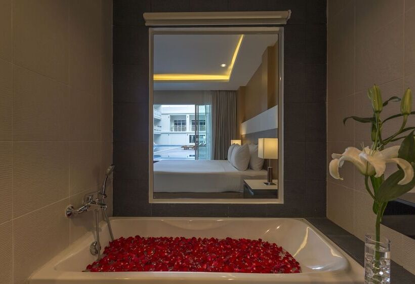 豪华房间, Chanalai Hillside Resort, Karon Beach
