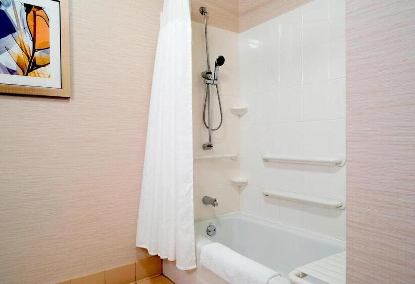 Номер Стандарт 2 Двуспальные Кровати, Fairfield Inn & Suites By Marriott State College