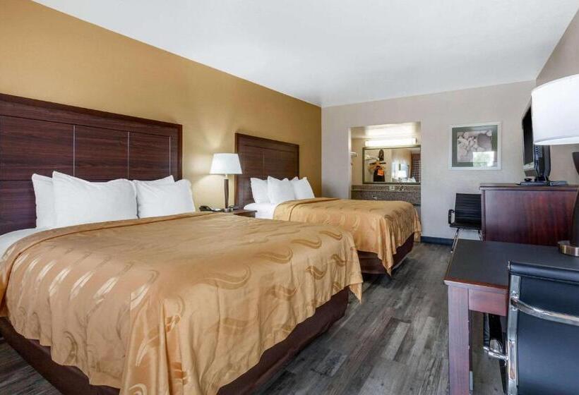 Standart Oda, Quality Inn & Suites Near Downtown Mesa