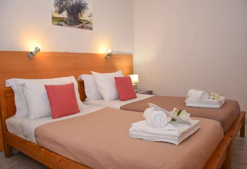اتاق استاندارد چهارنفره با چشم‌انداز باغ, The Noverian Antama Organic Beach Resort Chania