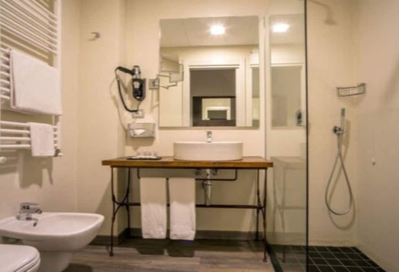 Номер Basic, Phi Hotel Milano