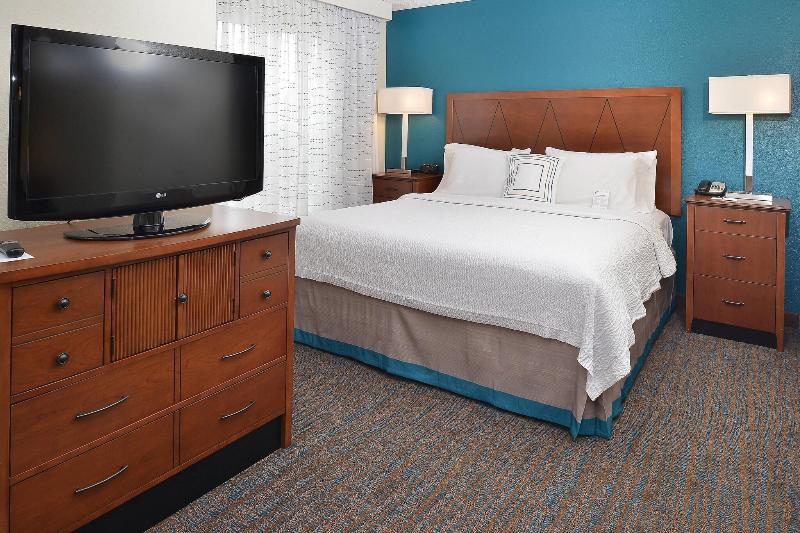 带大床的标准工作室, Residence Inn By Marriott Loveland Fort Collins