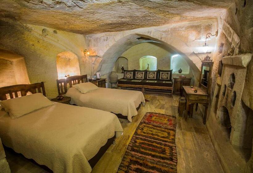 Номер Стандарт Трехместный, Assiana Cave