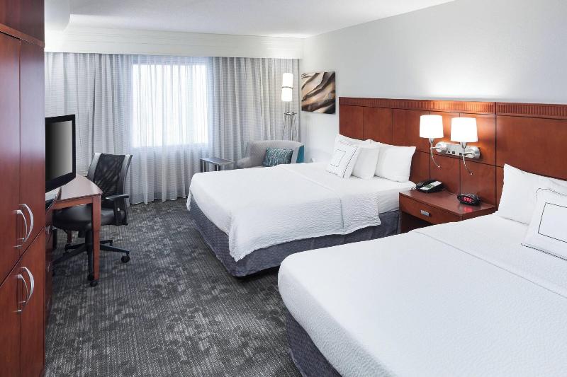 Номер Superior, Doubletree By Hilton Hotel & Spa Liverpool