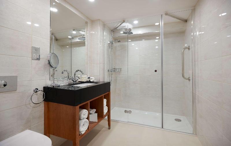Номер Superior Кровать Кинг, Doubletree By Hilton Hotel & Spa Liverpool