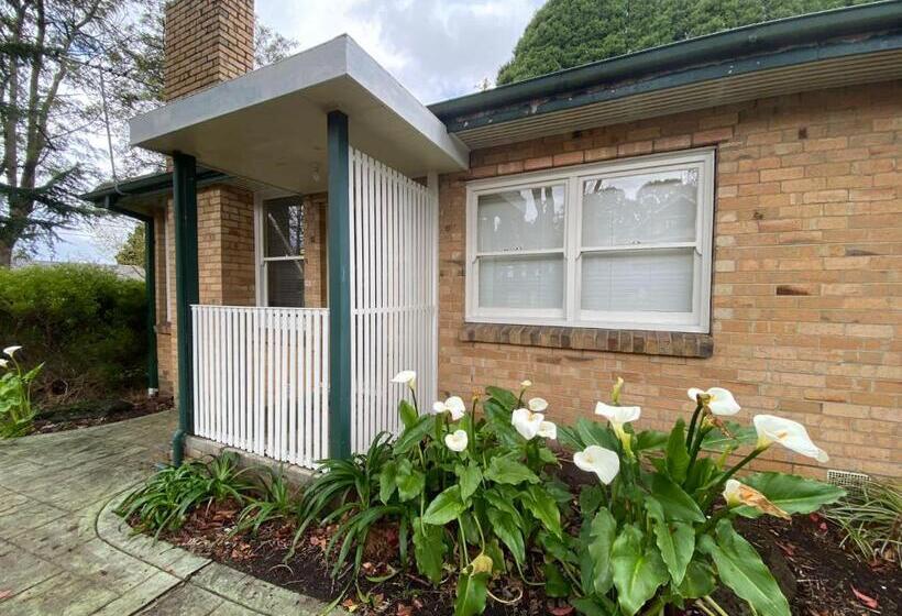 Вилла 2 Спальни, Mitcham Station Home Stay