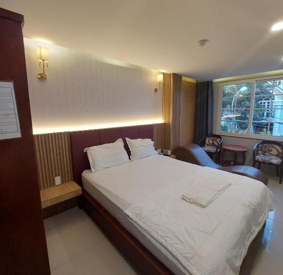 اتاق لوکس با تخت بزرگ, Abc Hotel Bình Tân