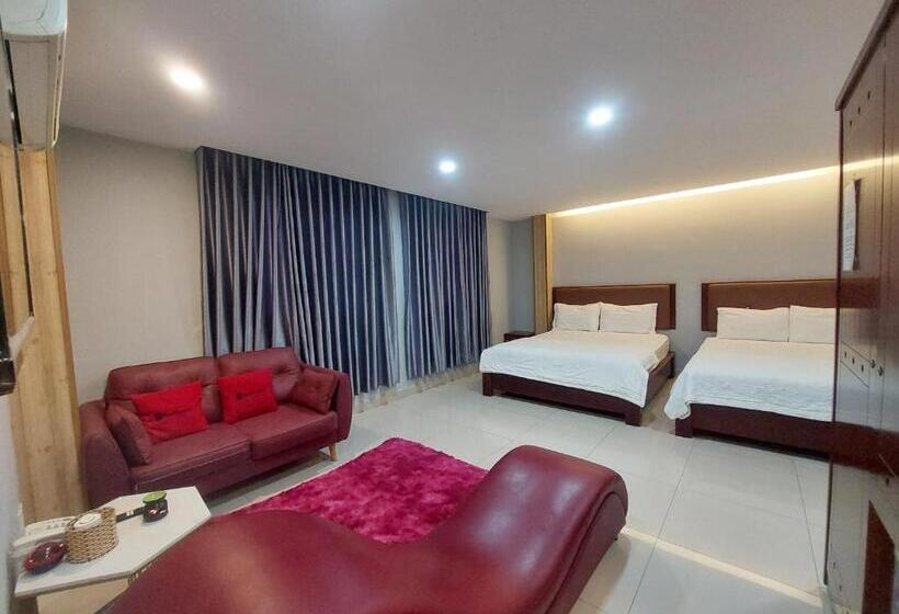 اتاق پریمیوم چهارنفره, Abc Hotel Bình Tân