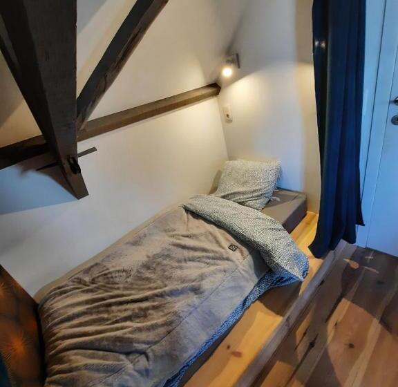 Family Suite, T Een En  T Ander
