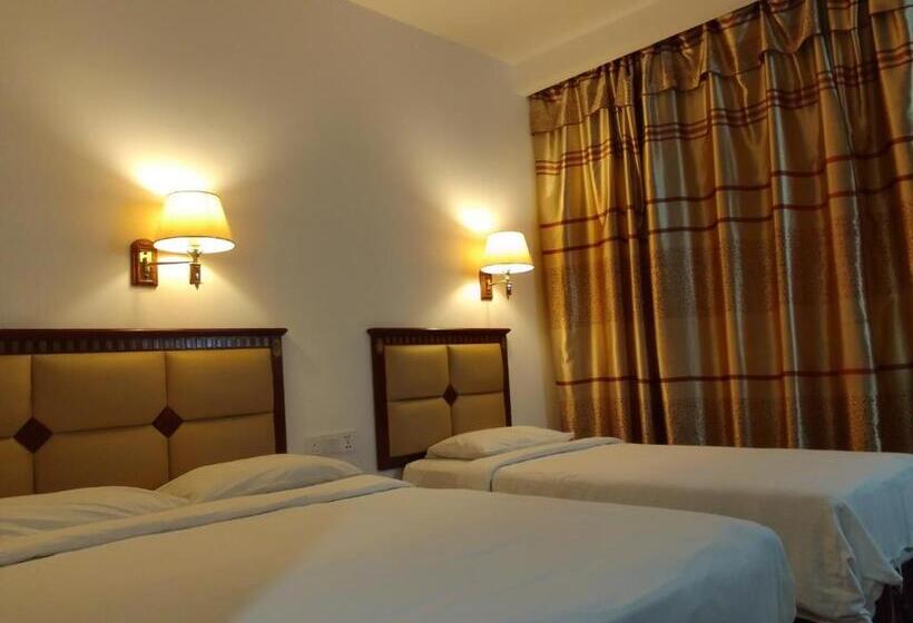Трехместный Номер Deluxe, Oyo 90464 Borneo Suites