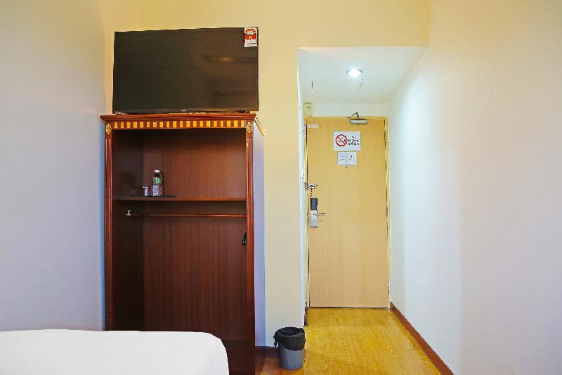 اتاق لوکس یک تخته, Oyo 90464 Borneo Suites