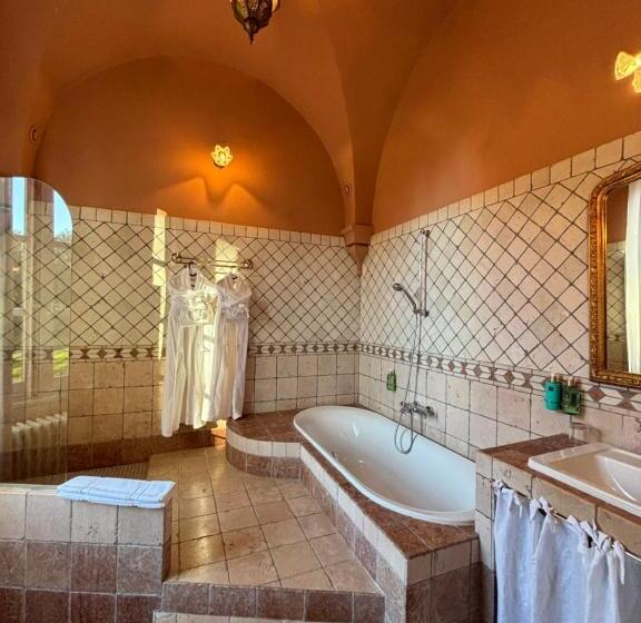 Номер Deluxe Кровать Кинг, Chateau De Roquelune