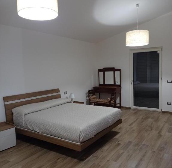 Номер Стандарт, B&b Da Enza