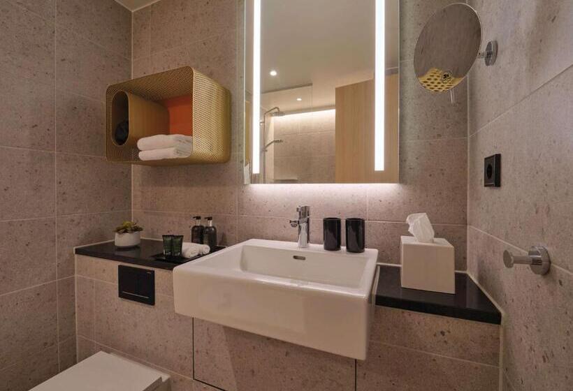 استودیوی استاندارد, Adina Apartment Hotel Stuttgart