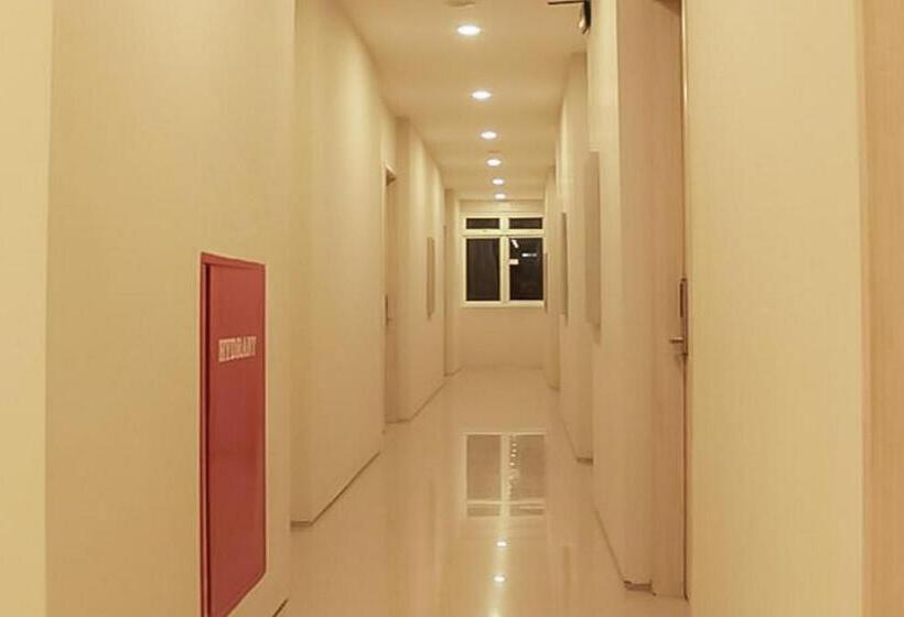 デラックスルーム, Mutiara Mitra Reddoorz