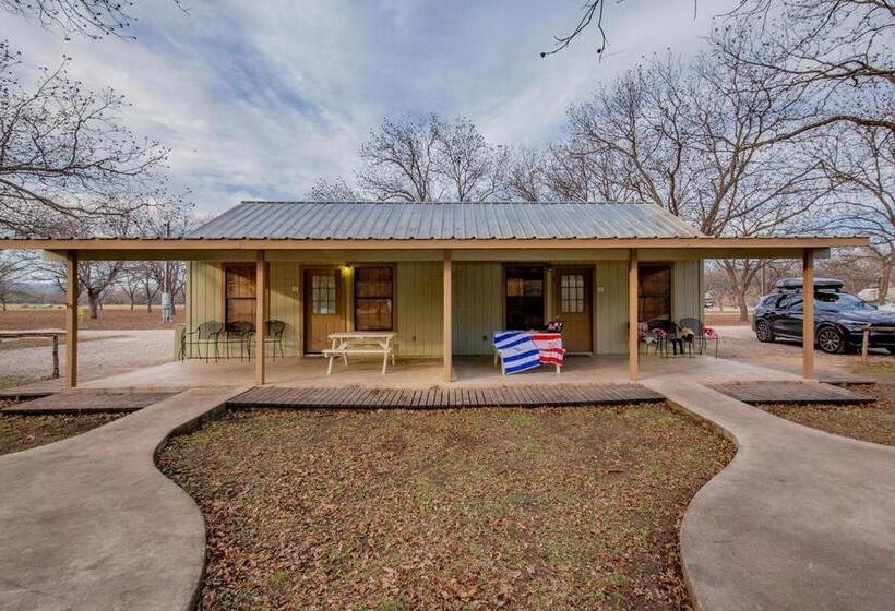 Дом 1 Спальня, Seven Bluff Cabins