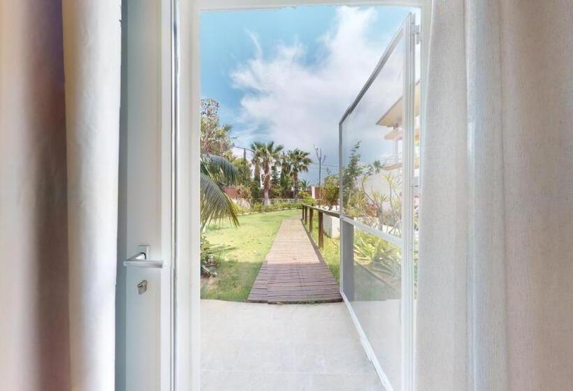 اتاق استاندارد چهارنفره با چشم‌انداز باغ, Villa Aries   Rural Chic Experience