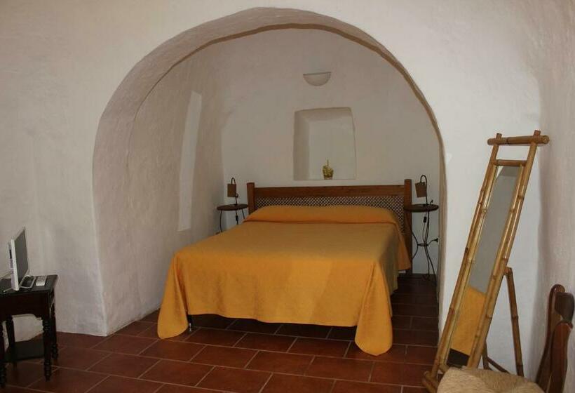 غرفة قياسية رباعية, Masseria Vagone