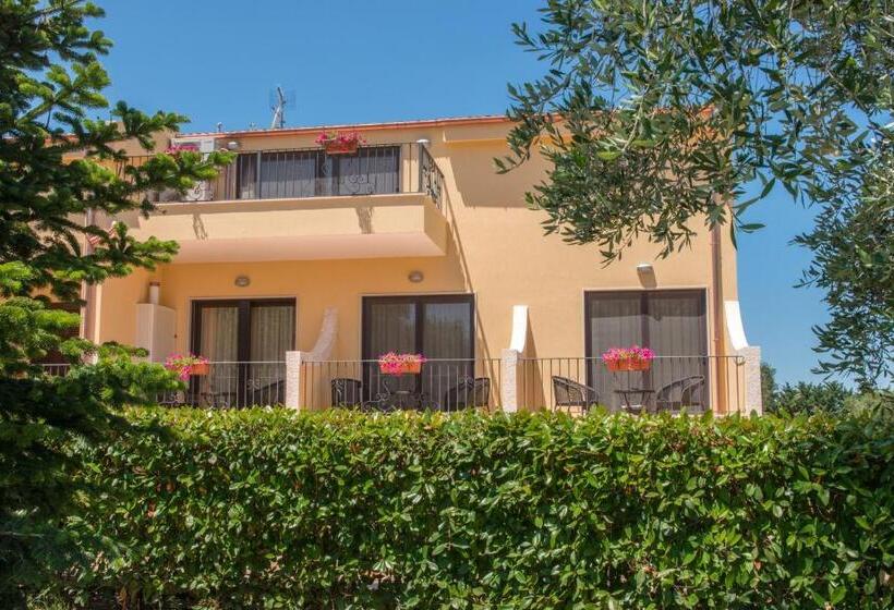 Comfort room with terrace, Villa Fenice Bed & Breakfast