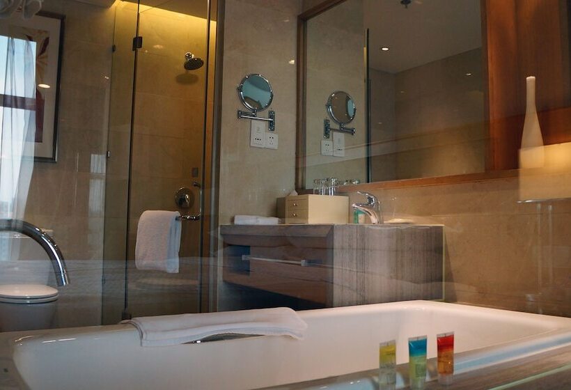Номер Клуб, Four Points By Sheraton Taicang