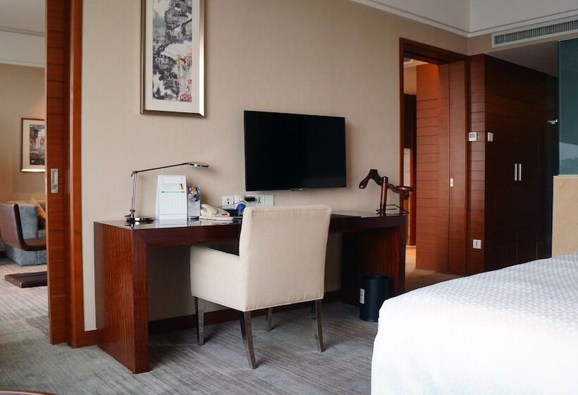 Президентский Люкс, Four Points By Sheraton Taicang
