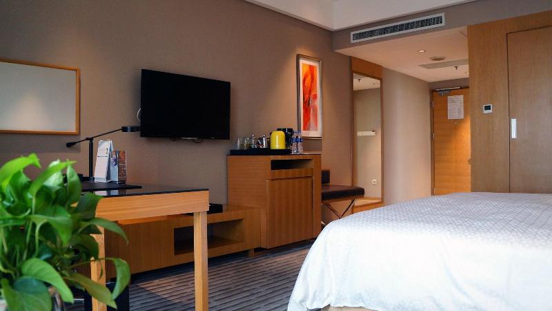 Номер Deluxe Кровать Кинг, Four Points By Sheraton Taicang