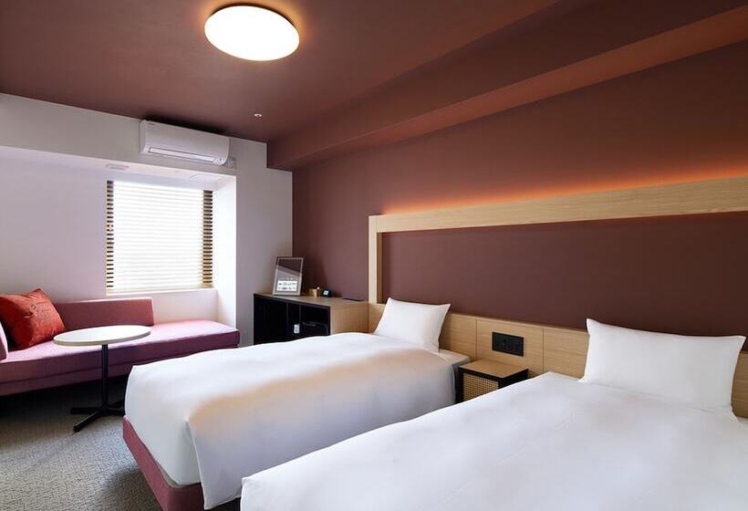 Номер Стандарт, Androoms Naha Port