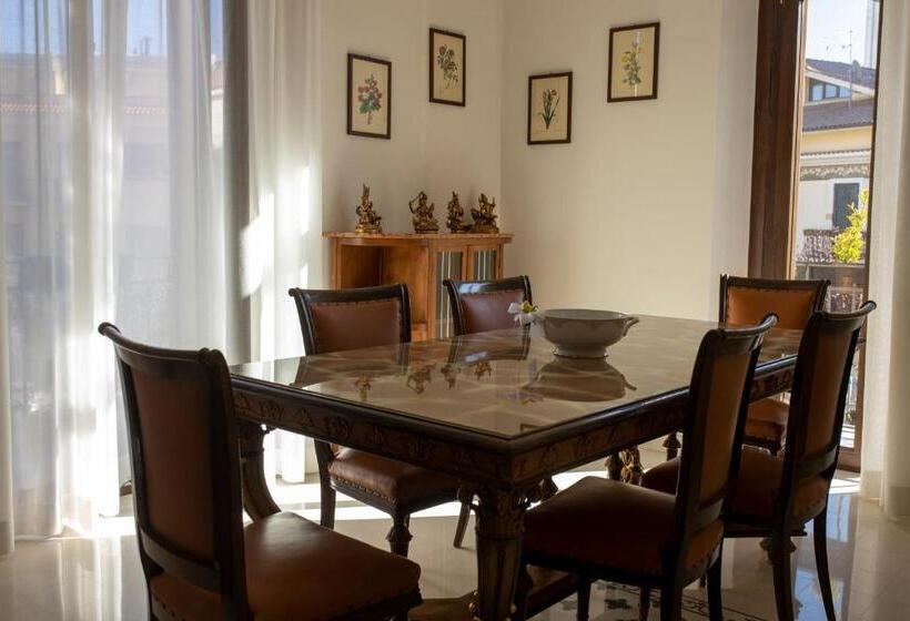 اتاق استاندارد با وان آب گرم, Il Palazzo   Luxury Home & Event
