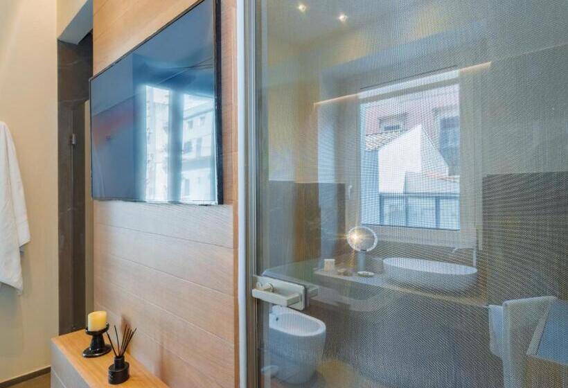 سوئیت با وان آب گرم, Etnea Suite 270