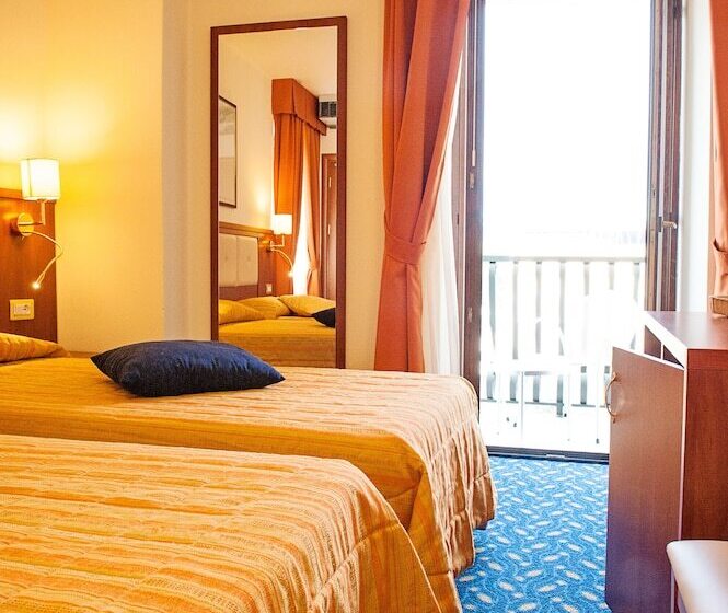 Номер Superior, Lake Hotel Benaco