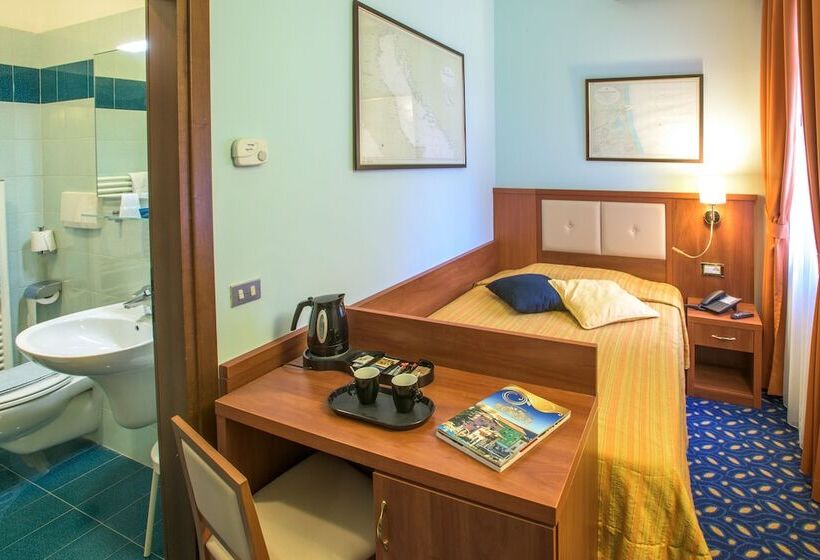 Номер Стандарт Индивидуальный, Lake Hotel Benaco
