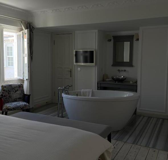 Люкс Сеньор, Vintage Hotel Alacati