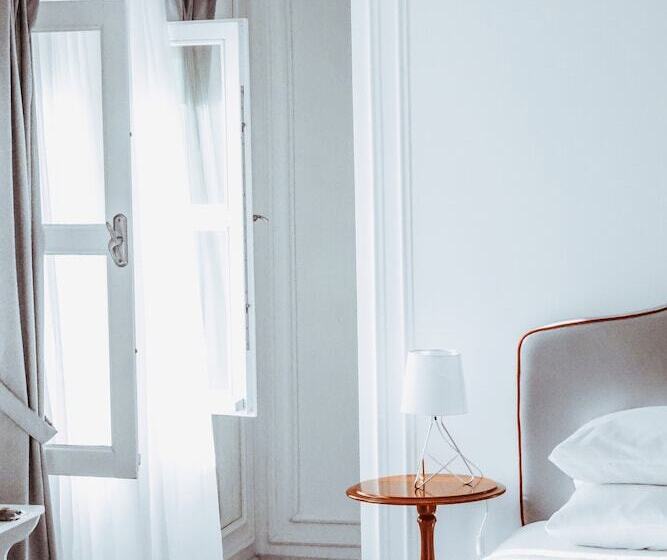 Люкс Сеньор, Vintage Hotel Alacati