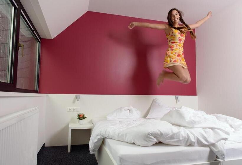 חדר סטנדרט, Mk Hotel London