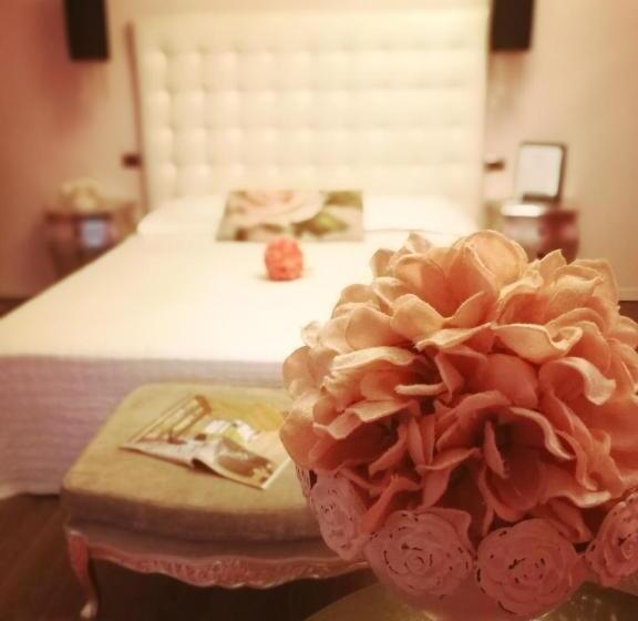 Полулюкс Повышенной Комфортности, In   Lounge Room