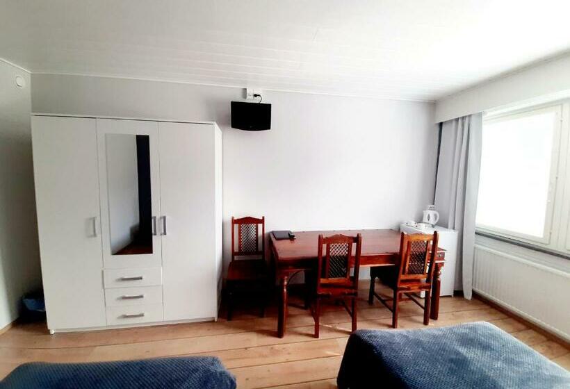 Номер Стандарт Совместная Ванная, Center Hostel Kaatrahovi