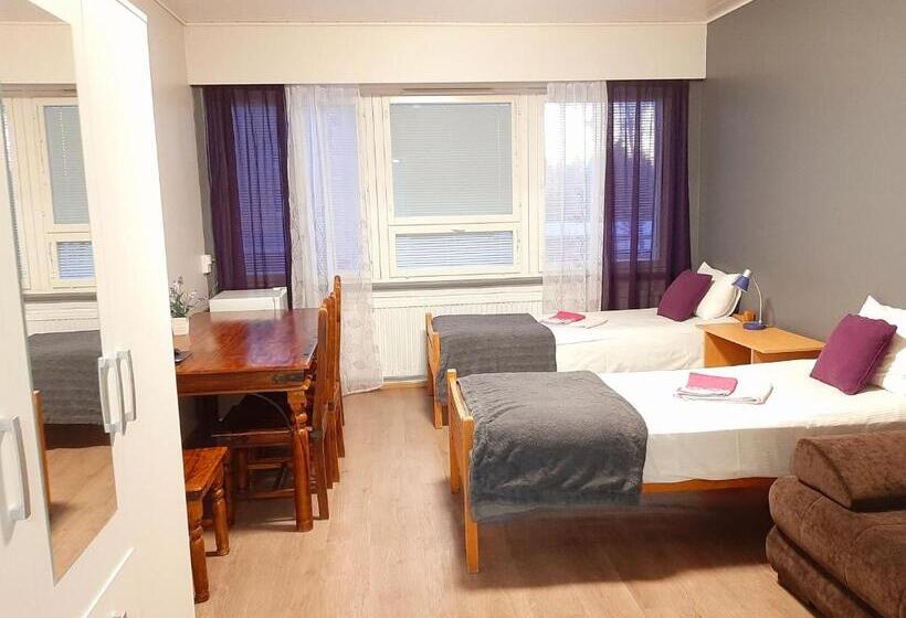 Трехместный Номер Стандарт Совместная Ванная, Center Hostel Kaatrahovi