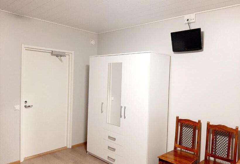 Семейный Номер Совместный Санузел, Center Hostel Kaatrahovi