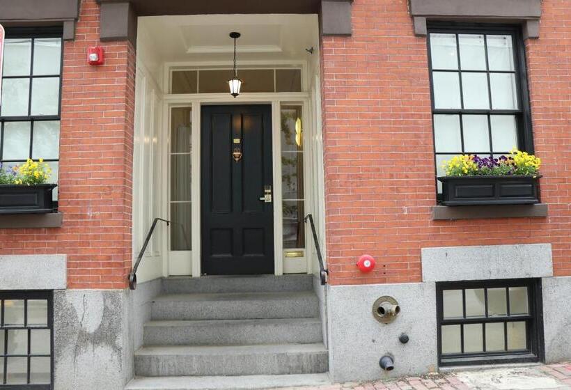 Студия Стандарт, Charming & Stylish Studio On Beacon Hill #11