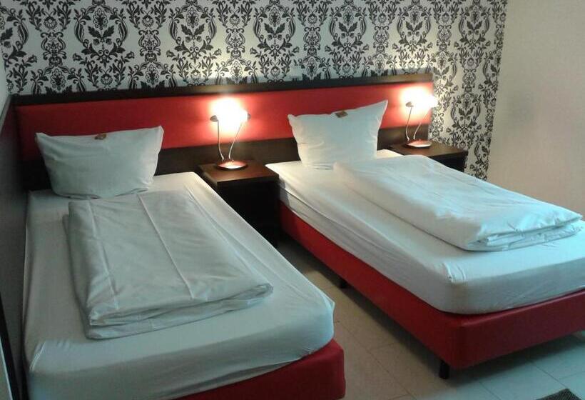 Номер Стандарт Трехместный, Cityhotel Ahlen Garni