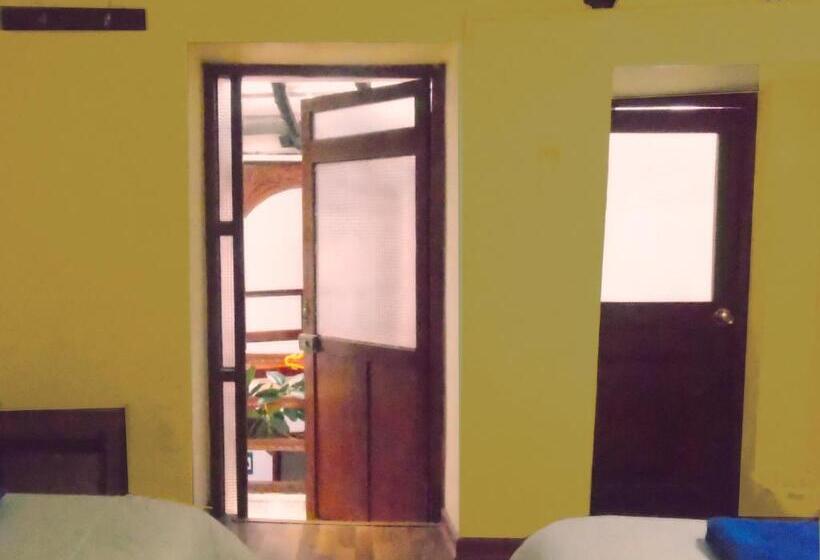 스탠다드 트리플 룸, Hostal Tu Hogar