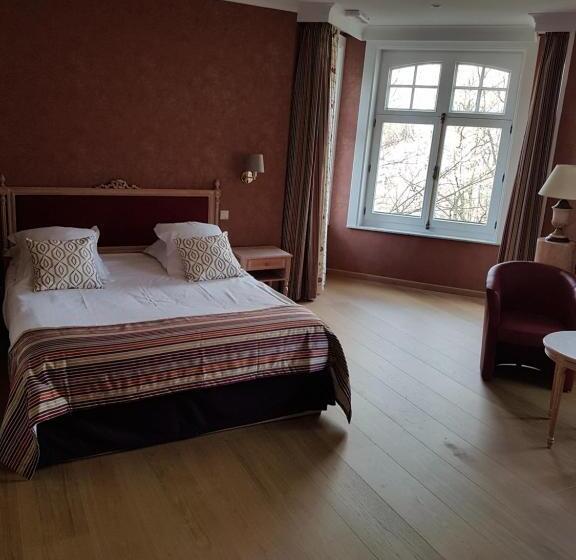 Семейный Номер, La Ferronniere