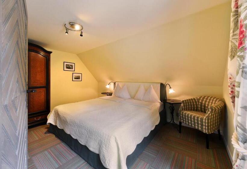 Семейный Номер, Romantik Hotel Schwan