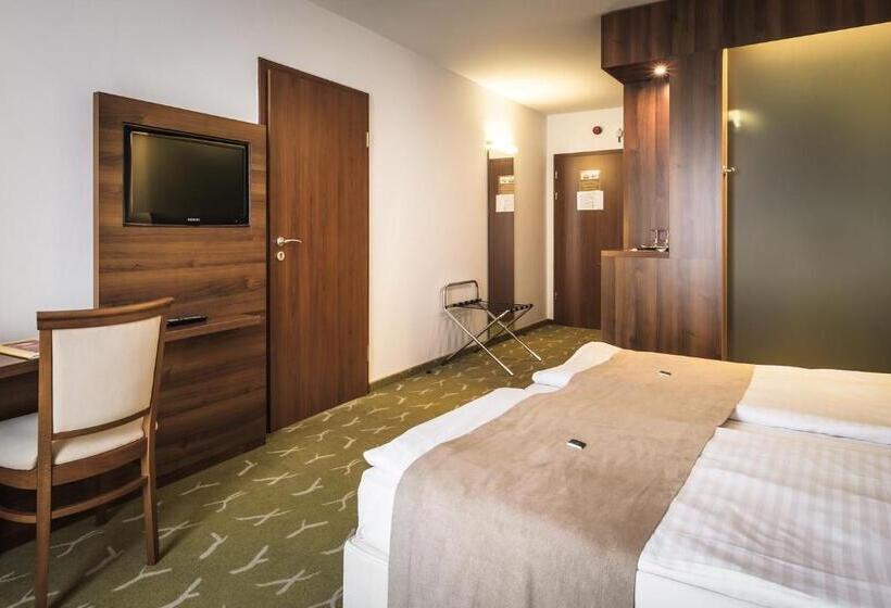 Номер Deluxe с Балконом, Zenit Wellness Hotel Balaton