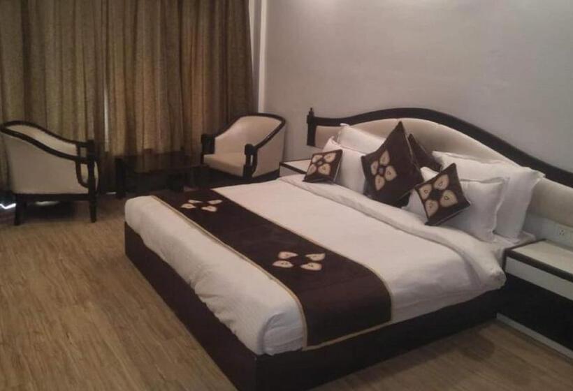 Номер Deluxe, Shivalik Hills Mussoorie
