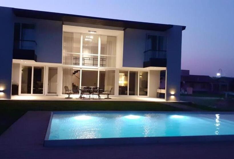 غرفة قياسية, Suites Del Champaqui