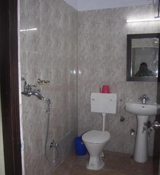 اتاق سوپریور, Vajrabodhi Guest House