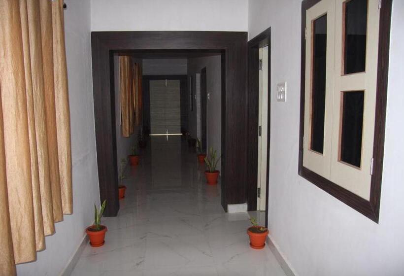 اتاق سوپریور, Vajrabodhi Guest House